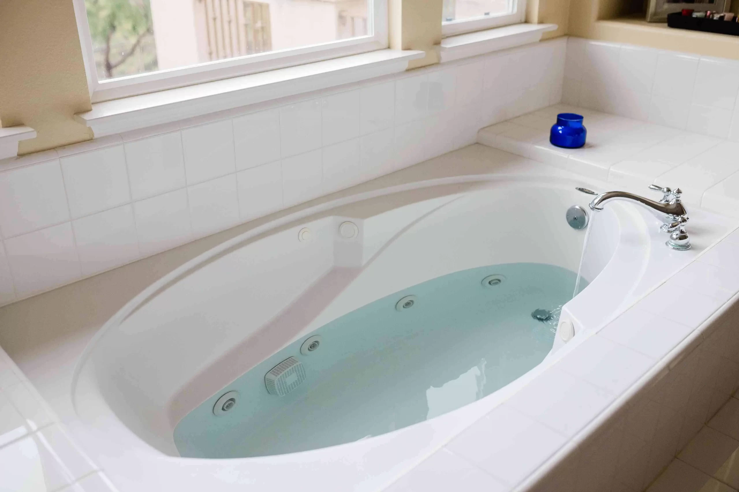 Can You Put Bubble Bath In A Jacuzzi Tub?