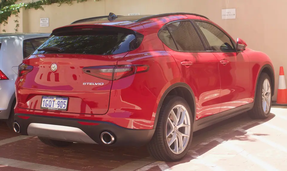 Alfa Romeo Stelvio Awd