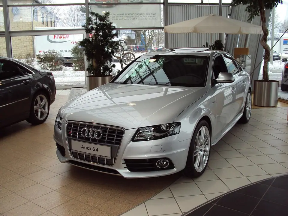 Audi S4