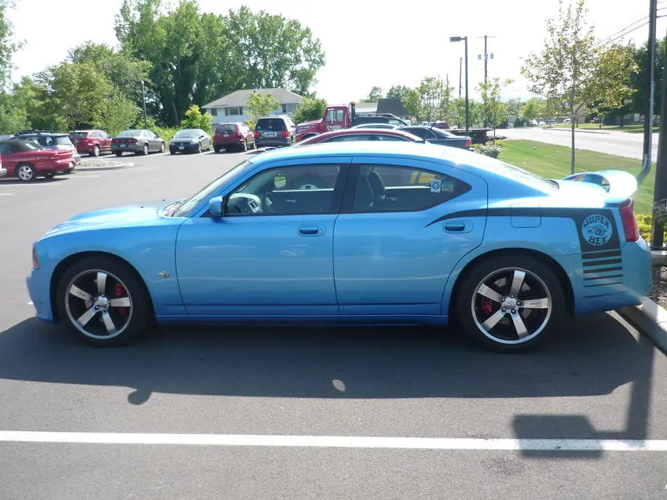 Dodge Charger Srt