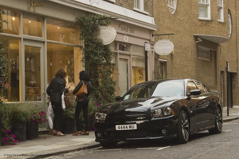 Dodge Charger Srt8