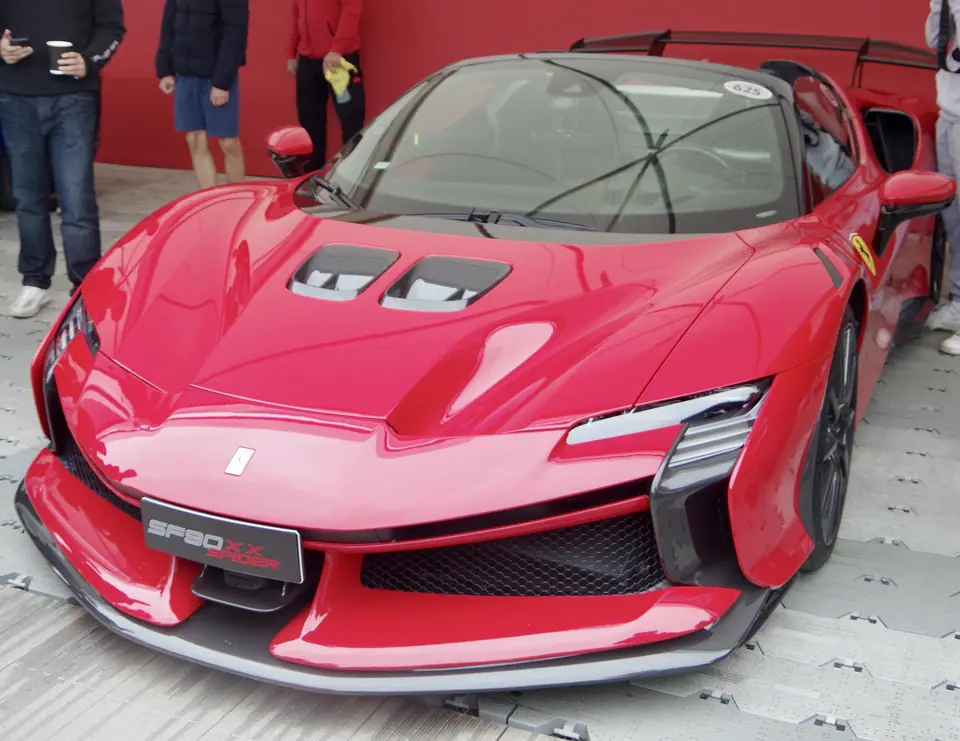 Ferrari SF90 XX Spider