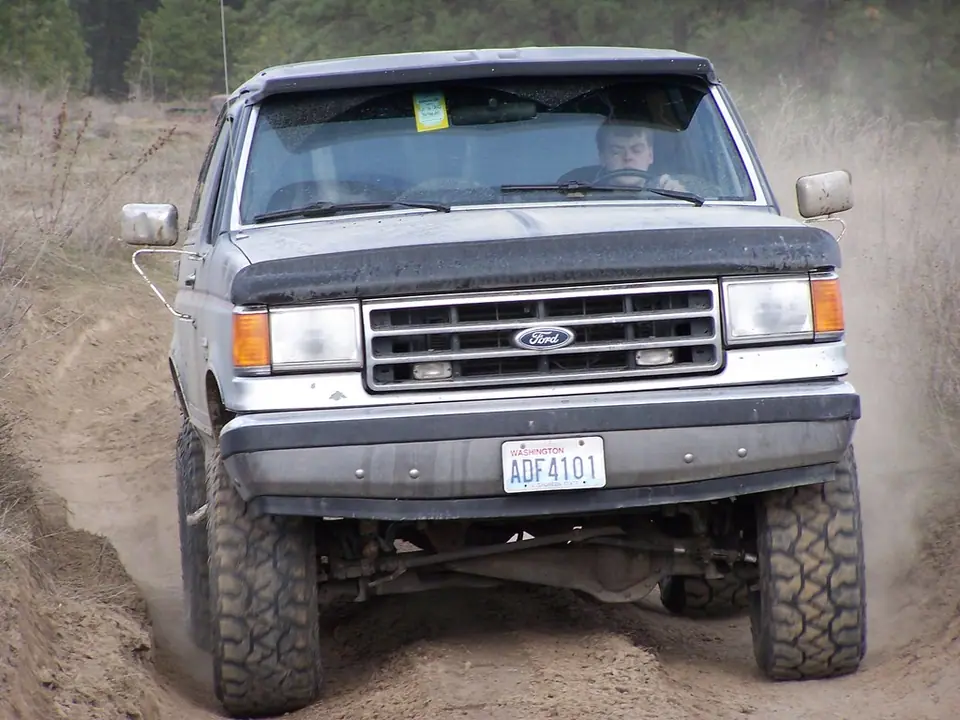 Ford Bronco 4WD