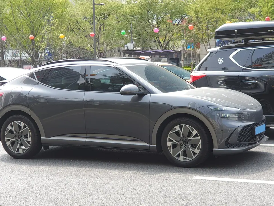 Genesis Gv60 Rwd