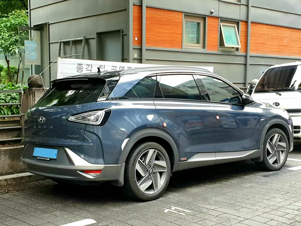 Hyundai Nexo Blue