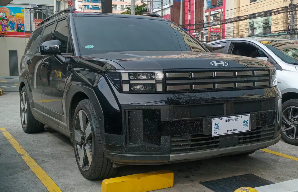 Hyundai Santa Fe 2WD