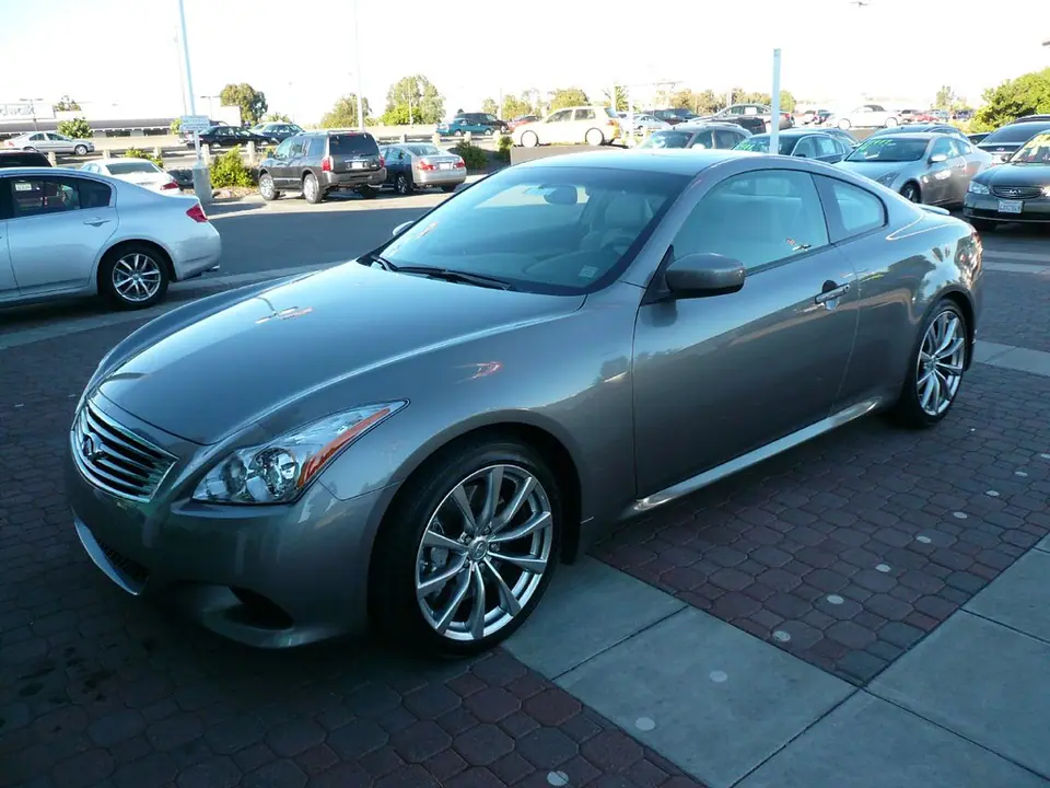 Infiniti G37