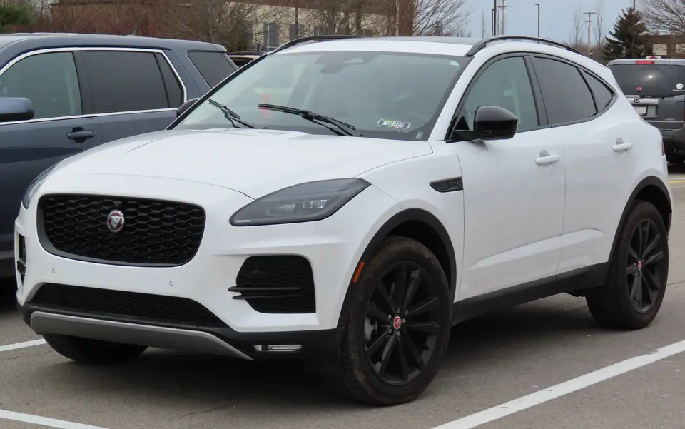 Jaguar E-Pace P250