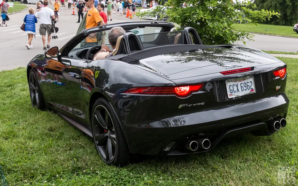 Jaguar F-Type V8 S Convertible