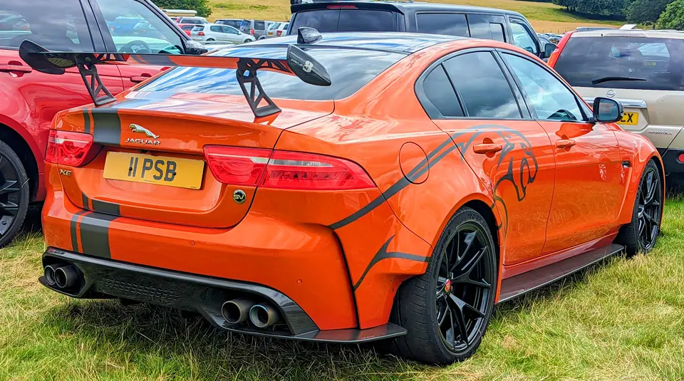 Jaguar Xe Awd
