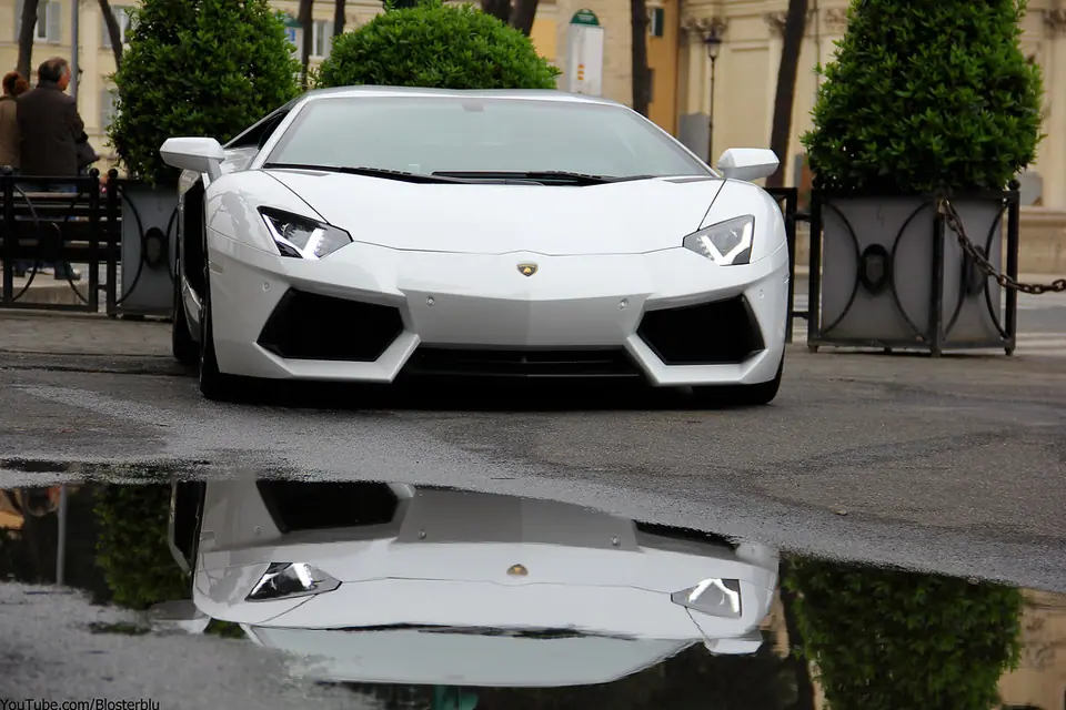 Lamborghini Aventador Countach