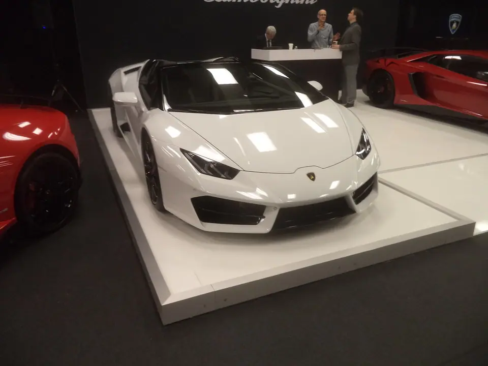 Lamborghini Huracan Spyder Rwd