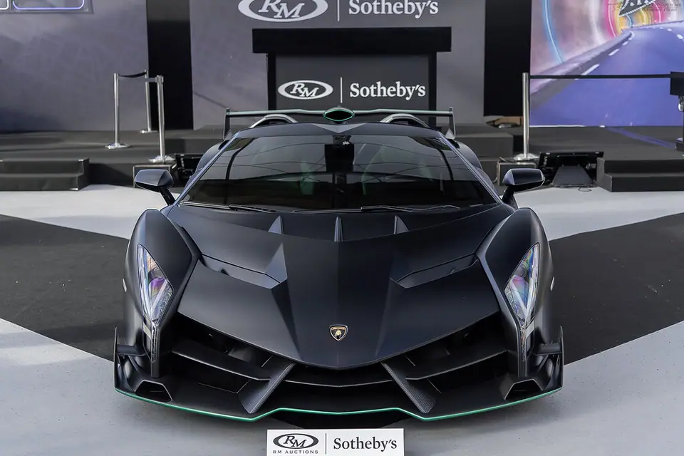 Lamborghini Veneno Roadster