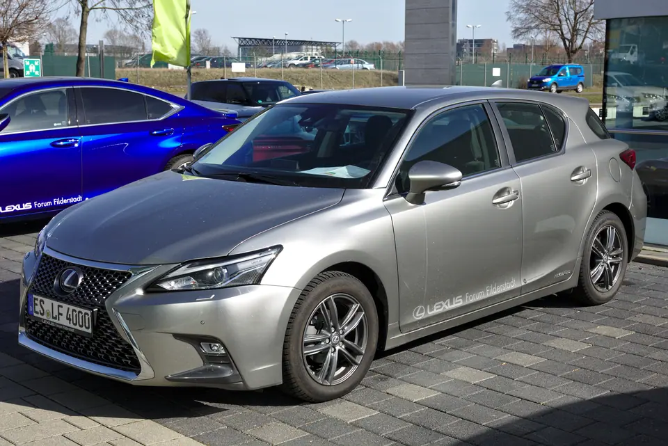 Lexus CT 200h