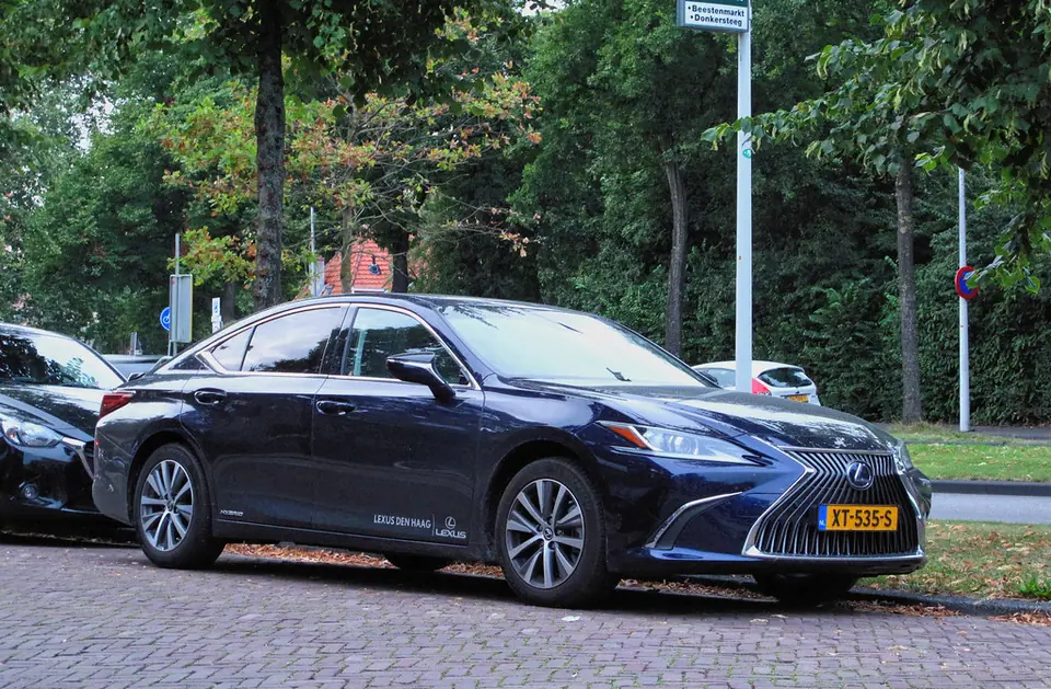 Lexus ES 300h