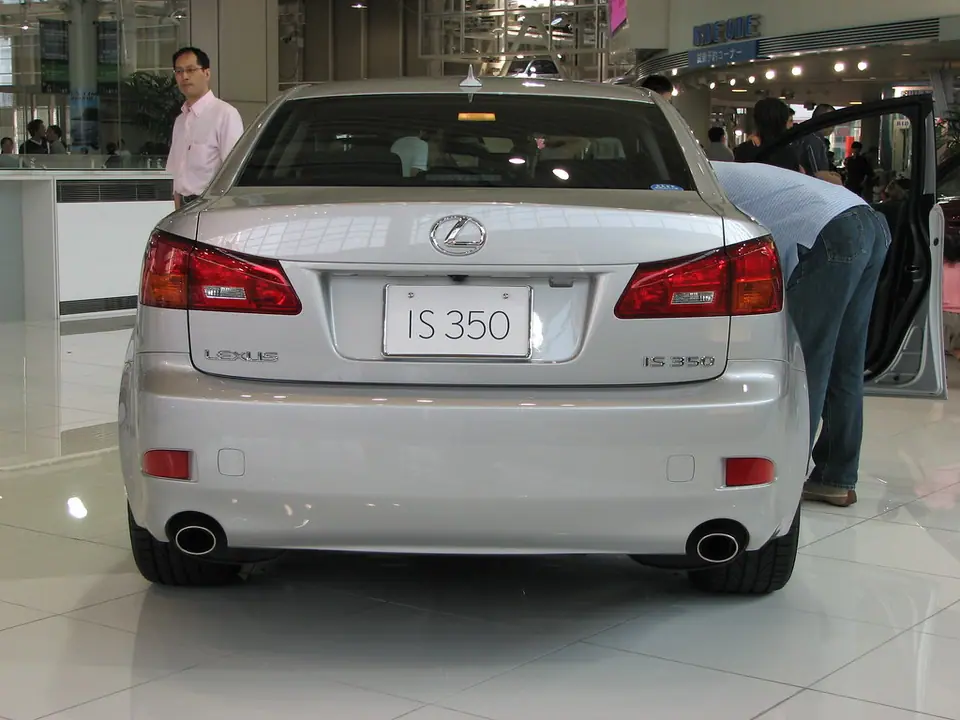 Lexus IS 350