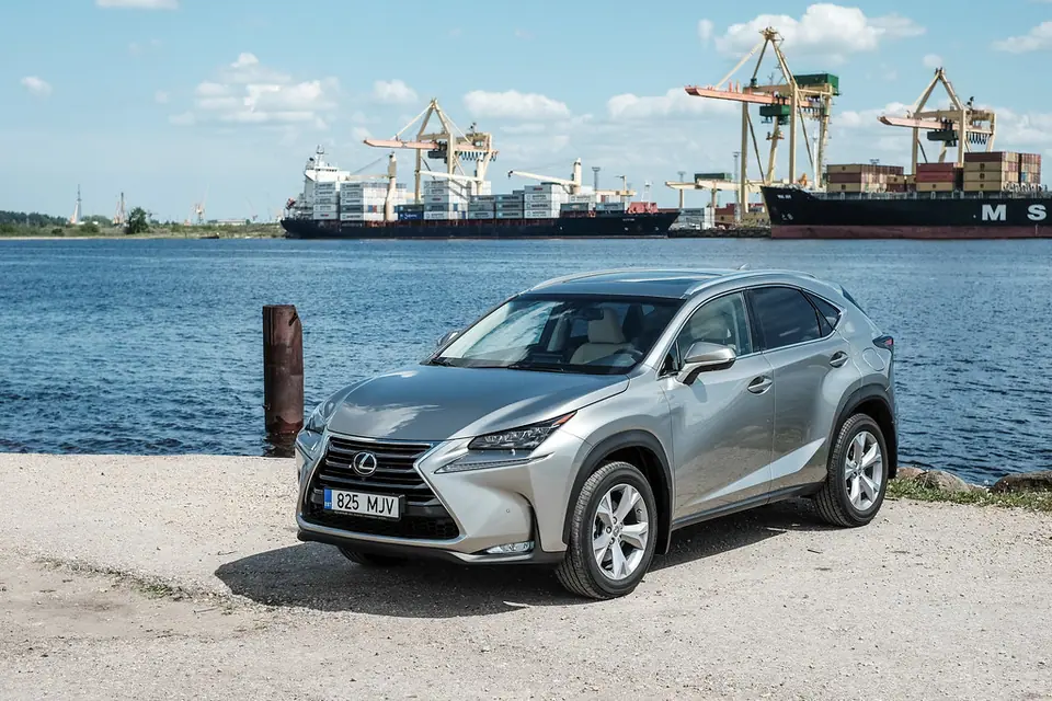 Lexus NX 200t