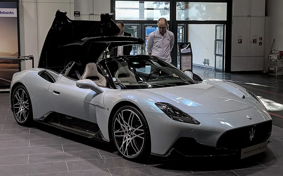 Maserati Mc20