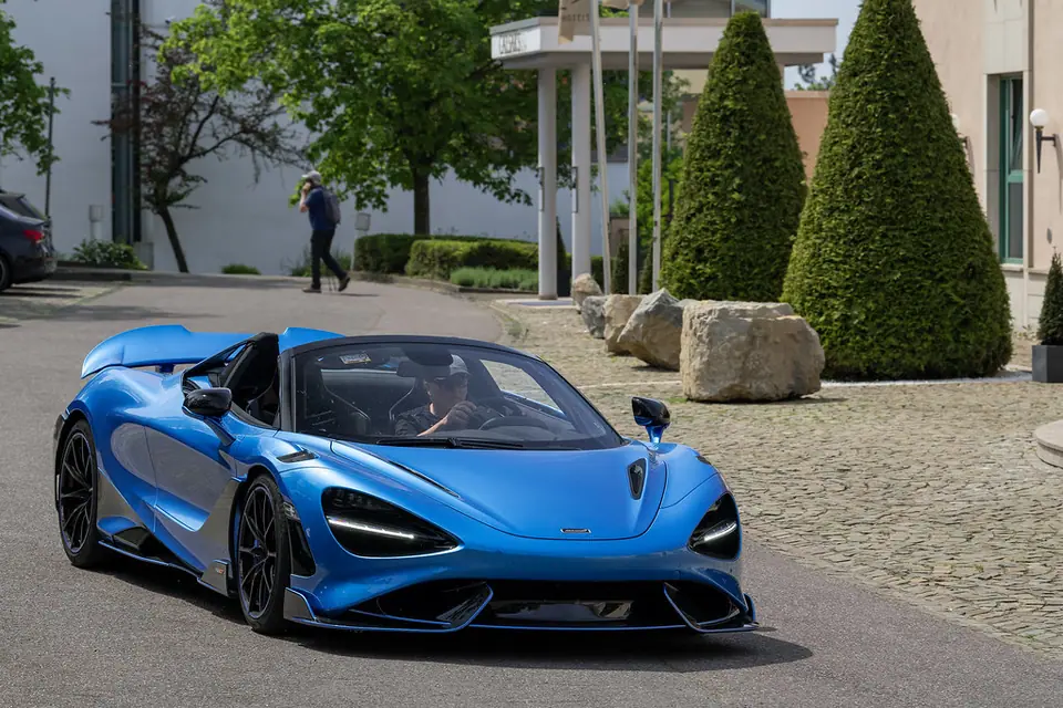 McLaren Automotive 765LT Spider