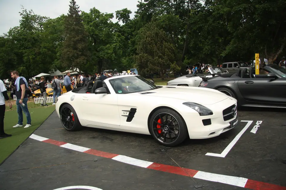 Mercedes-Benz Amg Gt Roadster