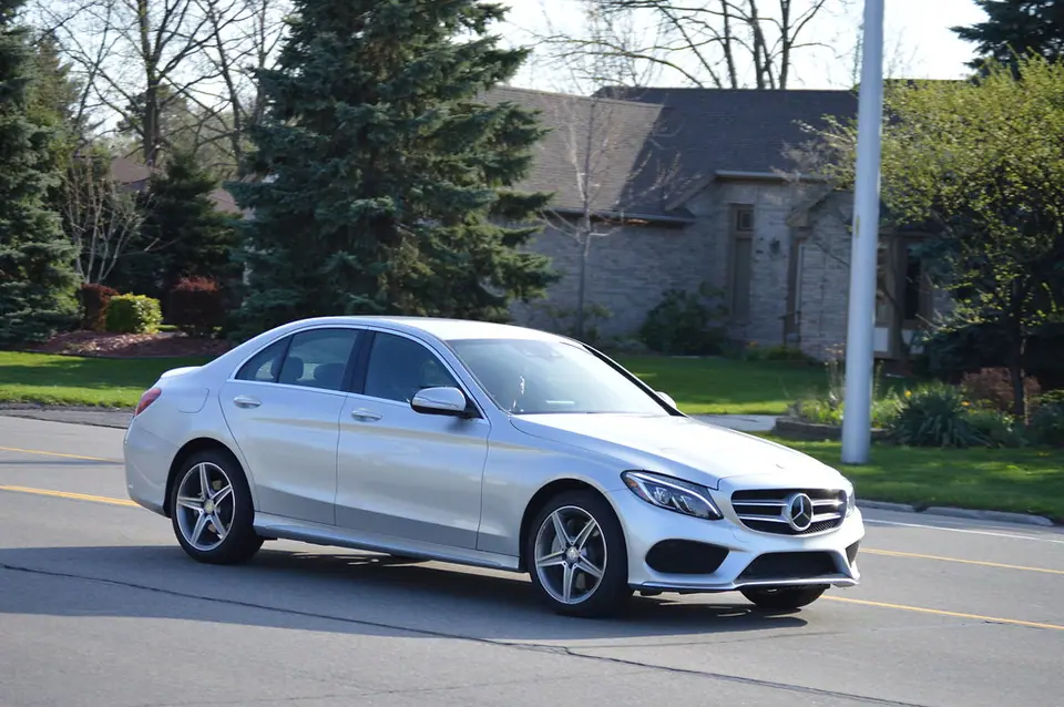 Mercedes-Benz C300 4matic