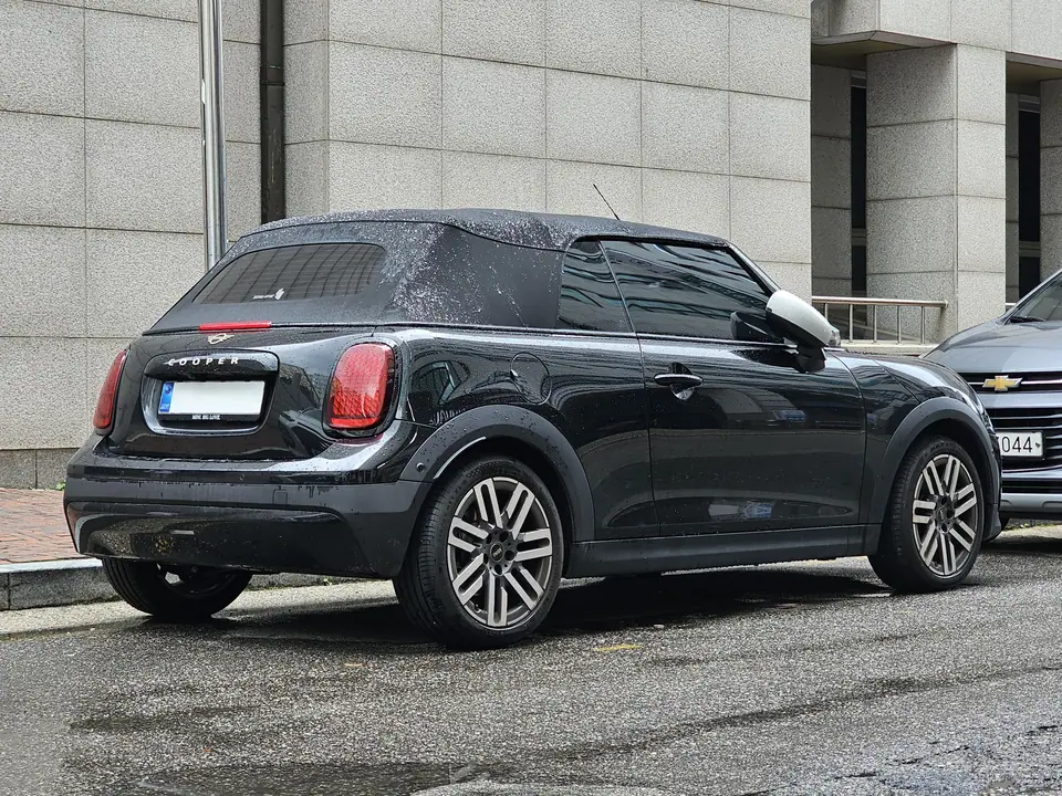 Mini Cooper C Convertible