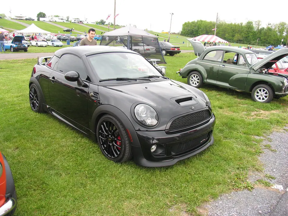 Mini John Cooper Works Coupe