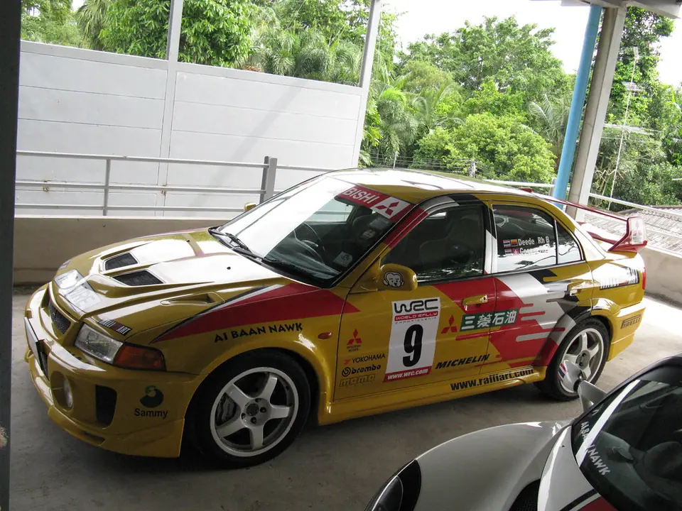Mitsubishi Lancer Awd