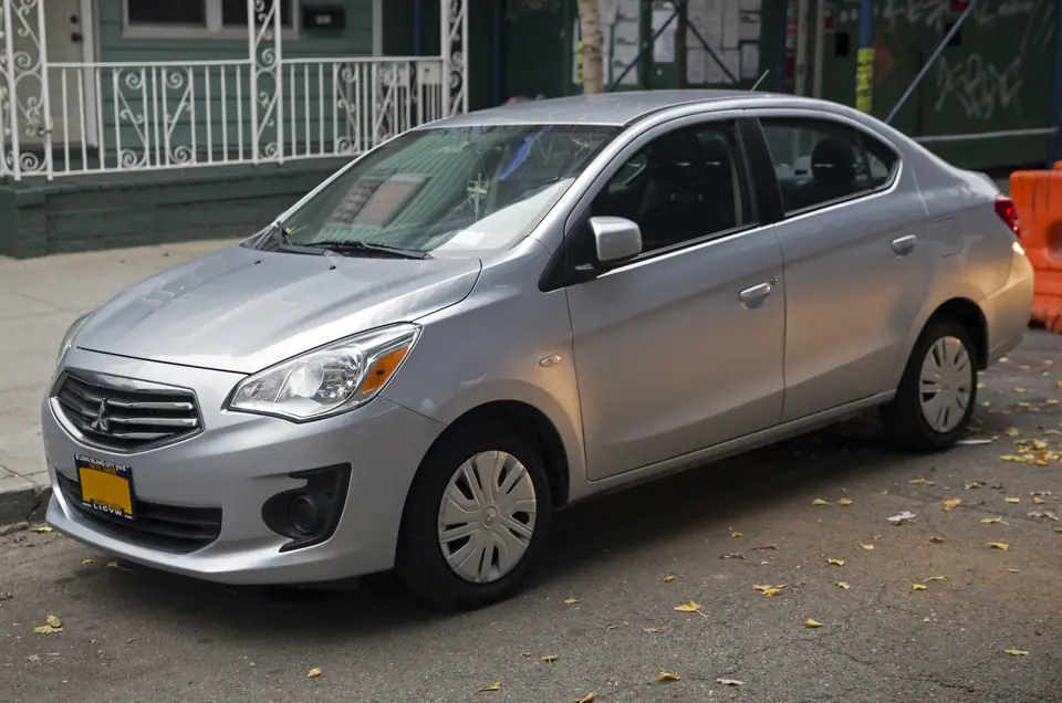 Mitsubishi Mirage G4