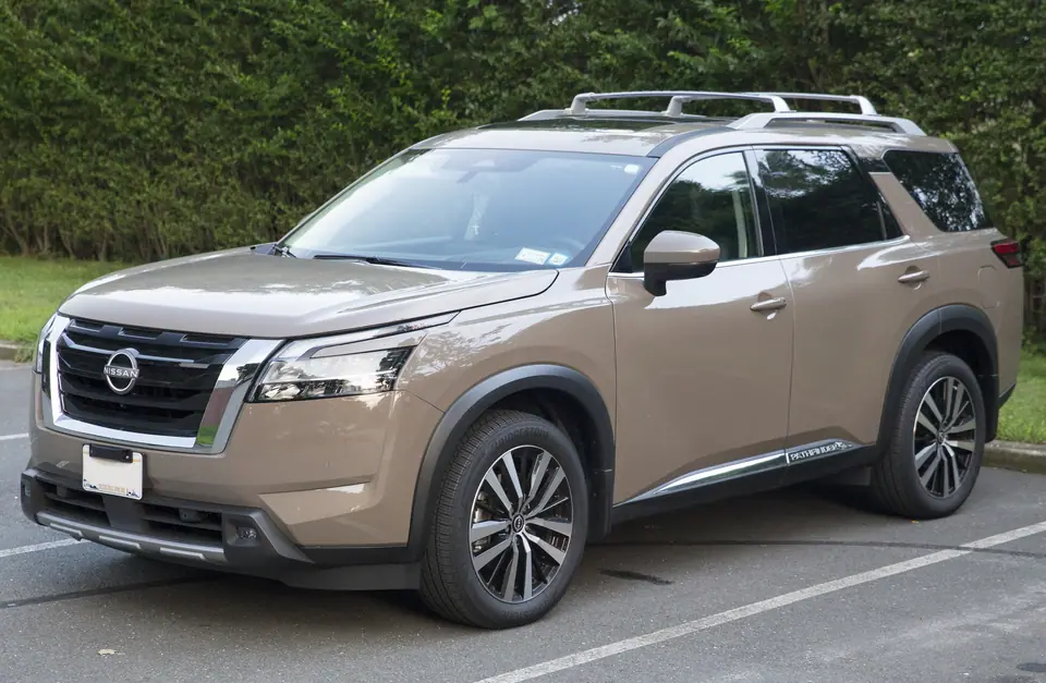 Nissan Pathfinder 4WD Platinum