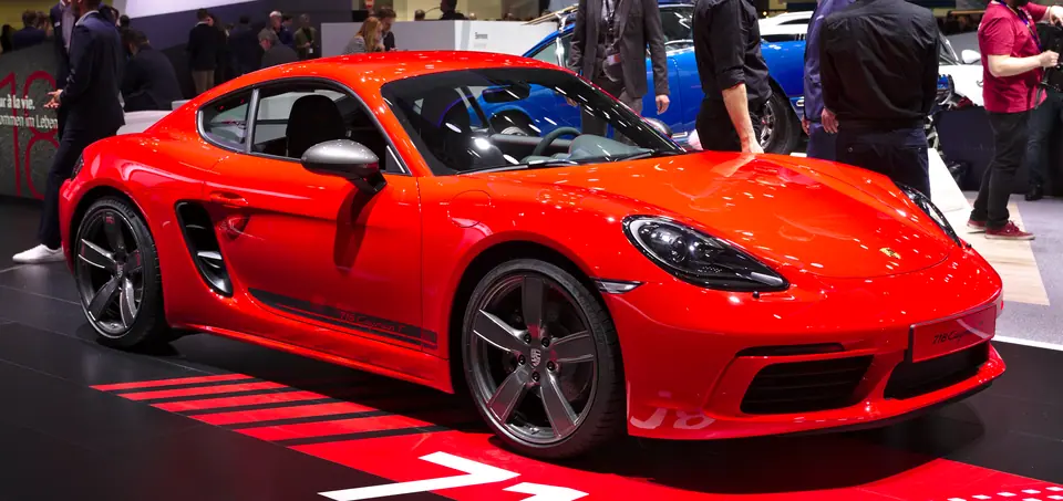 Porsche 718 Cayman T