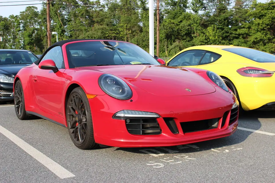 Porsche 911 Carrera 4 Gts Cabriolet