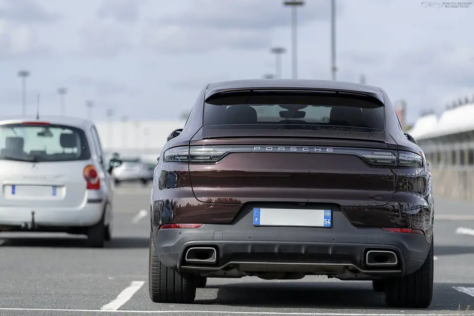 Porsche Cayenne e-Hybrid