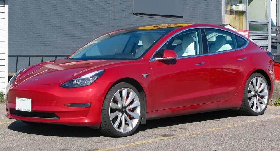 Tesla Model 3 Long Range