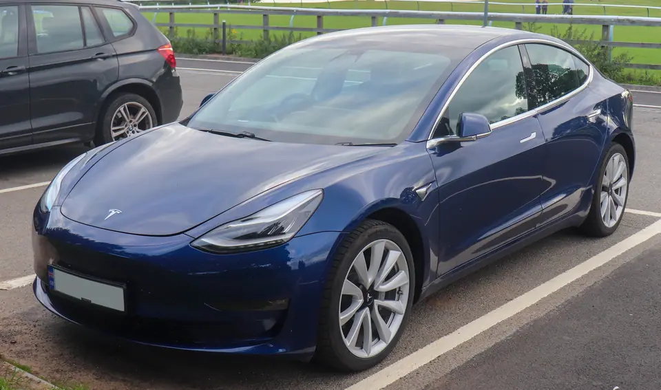 Tesla Model 3 Long Range  Awd