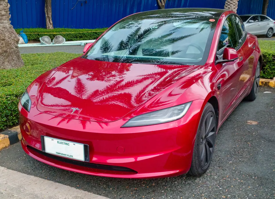 Tesla Model 3 Long Range Rwd