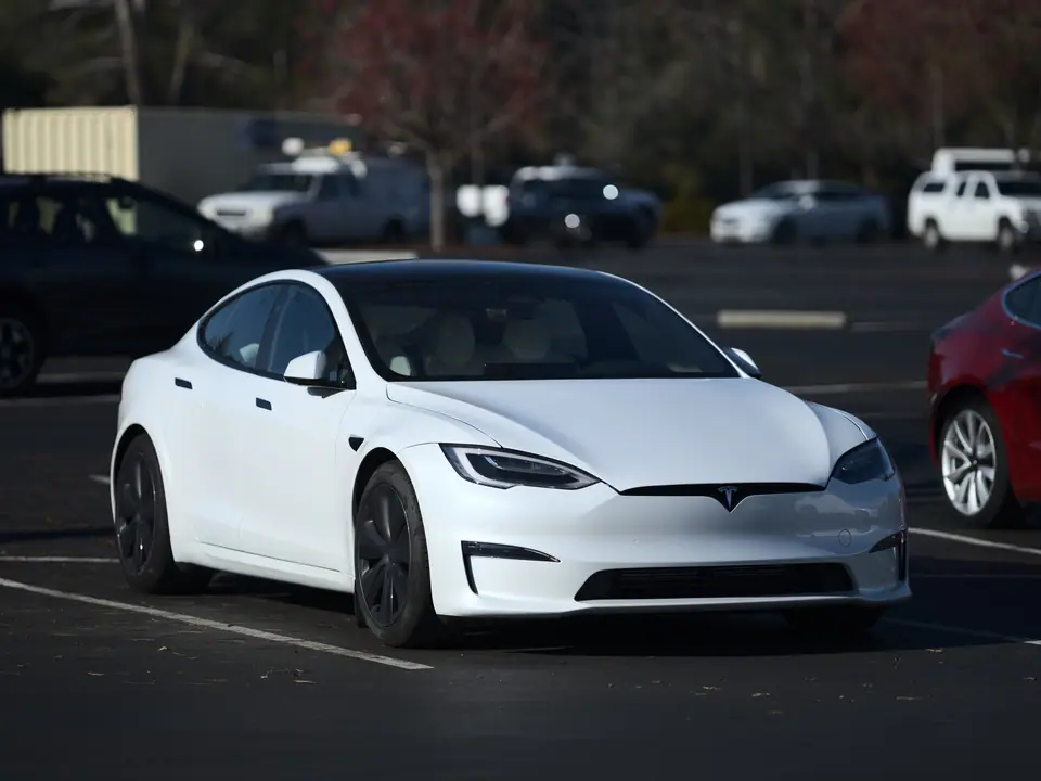 Tesla Model S Long Range