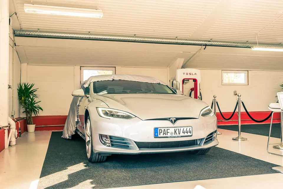 Tesla Model S P100D
