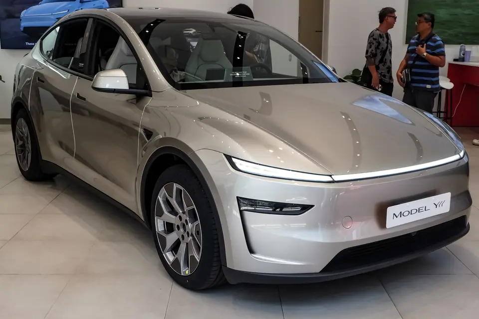 Tesla Model Y Awd