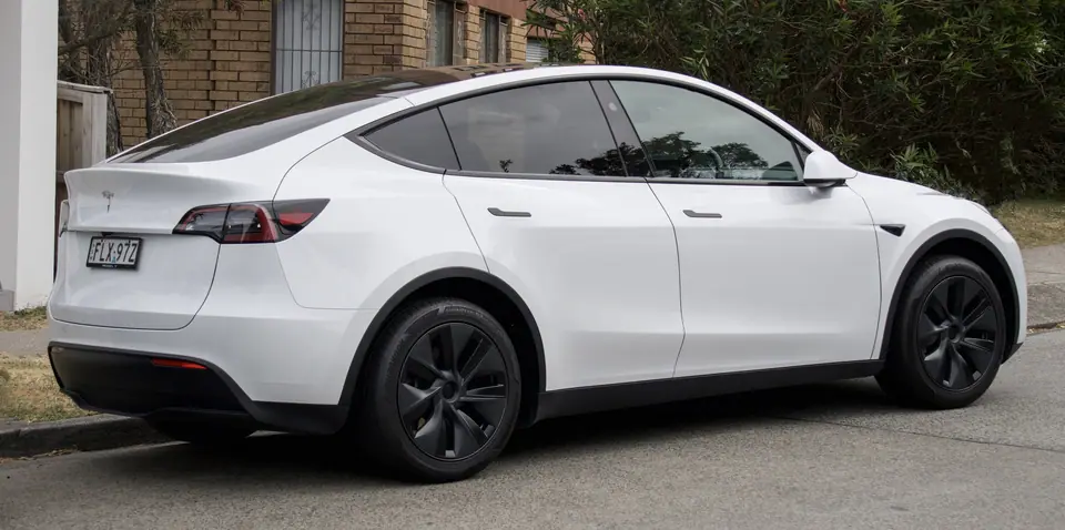 Tesla Model Y Rwd