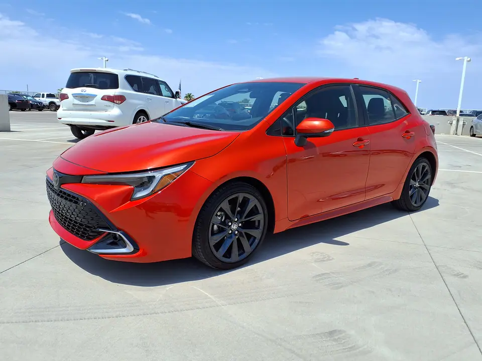 Toyota Corolla Hatchback Xse