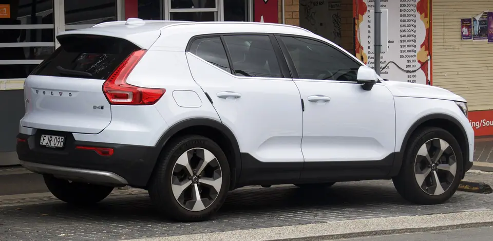 Volvo XC40 B4